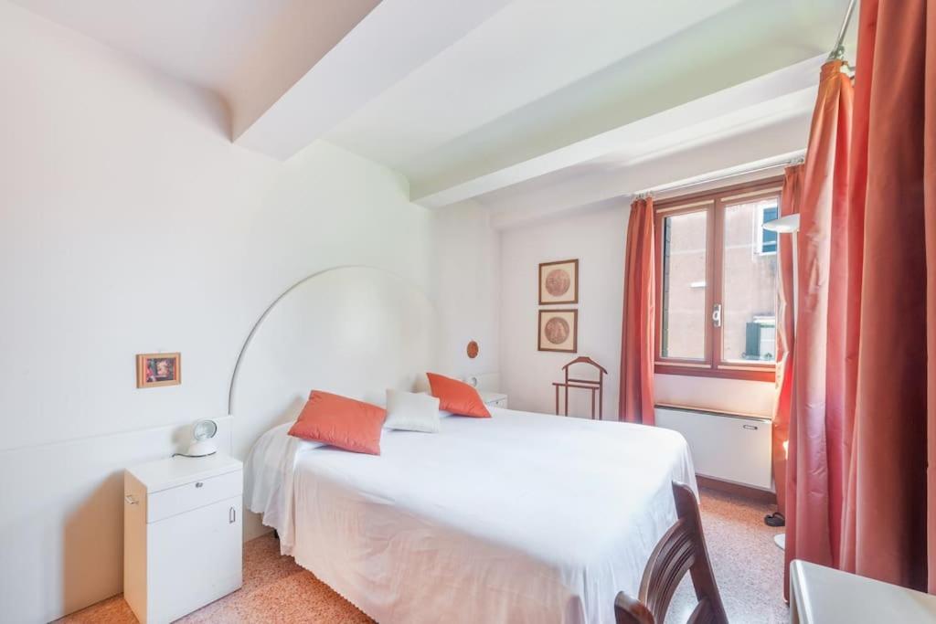 Ca' De La Comare, Relaxing And Elegant Apartment On Canal Grande Veneza Exterior foto
