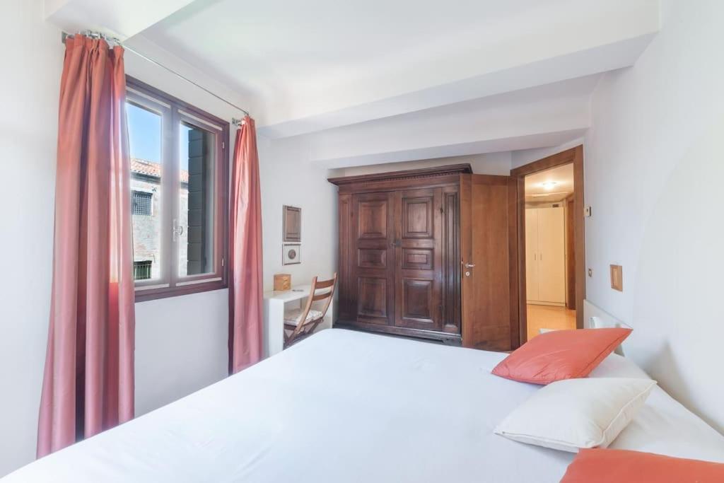 Ca' De La Comare, Relaxing And Elegant Apartment On Canal Grande Veneza Exterior foto